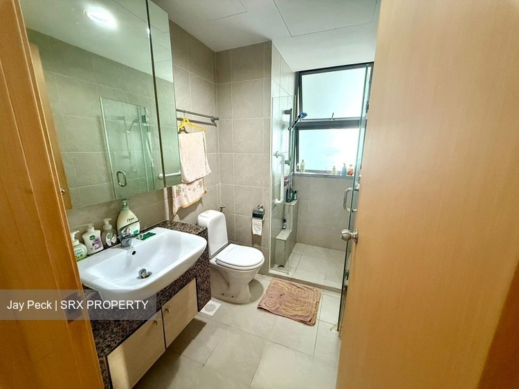 Lakeholmz (D22), Condominium #542338641